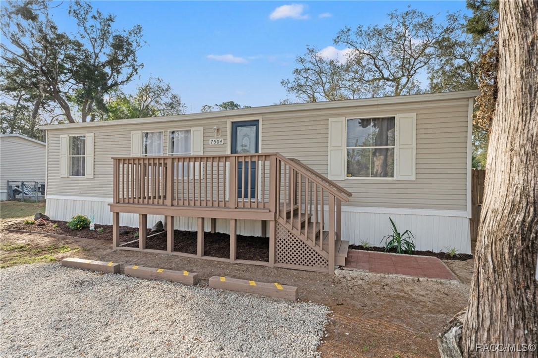 7504 Sealawn Drive, Spring Hill, Florida image 3