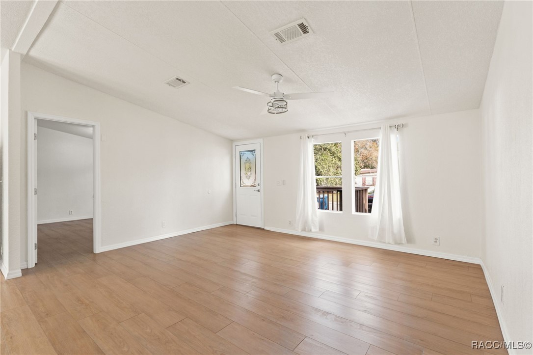 7504 Sealawn Drive, Spring Hill, Florida image 10