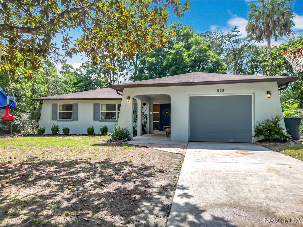 825 N Hollywood Circle, Crystal River, New York image 8