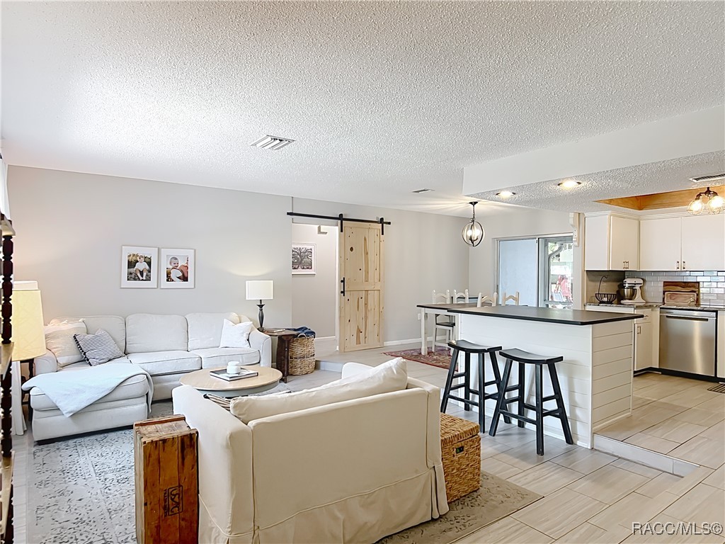 825 N Hollywood Circle, Crystal River, New York image 14