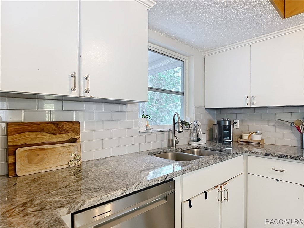 825 N Hollywood Circle, Crystal River, New York image 23