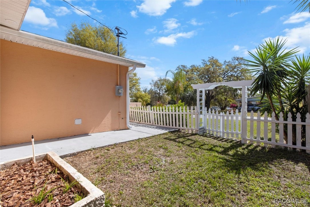 64 Beverly Hills Boulevard, Beverly Hills, Florida image 34