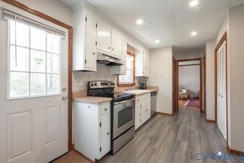 Tiny photo for 6082 Campaign Trail, Mechanicsville, VA 23111 (MLS # 2605840)