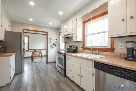 Tiny photo for 6082 Campaign Trail, Mechanicsville, VA 23111 (MLS # 2605840)