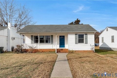 Photo of 725 Cralle Avenue, Tappahannock, VA 22560 (MLS # 2518183)