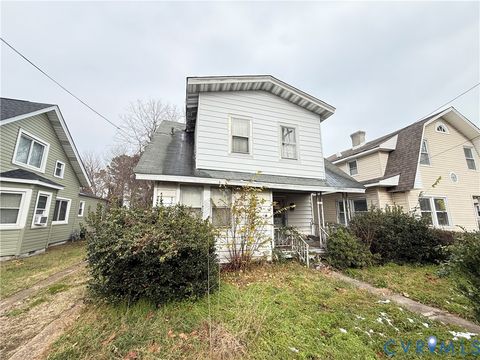 Photo of 31 E Pembroke Avenue, Hampton, VA 23669 (MLS # 2533527)