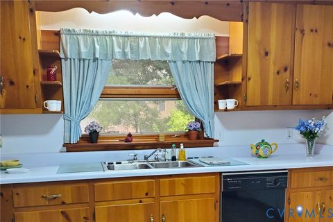 Tiny photo for 2516 Lancers Boulevard, Richmond, VA 23224 (MLS # 2617584)