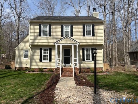Photo of 13712 Watkins Glen Road, Chesterfield, VA 23112 (MLS # 2605624)