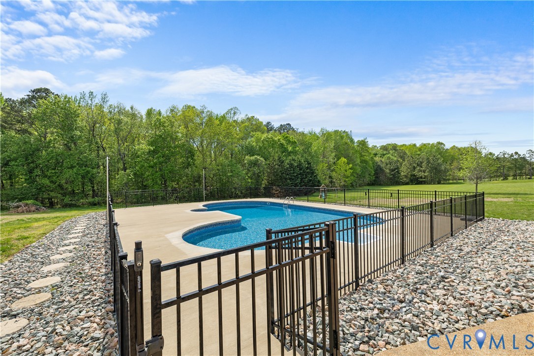 12241 Timber Trail
