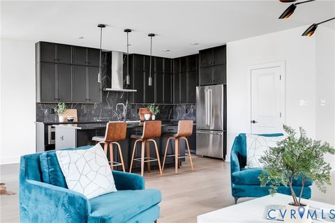 Tiny photo for 4812 Augusta Avenue, Richmond, VA 23230 (MLS # 2607608)