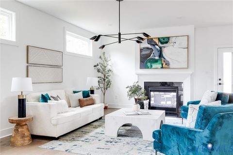 Tiny photo for 4812 Augusta Avenue, Richmond, VA 23230 (MLS # 2607608)