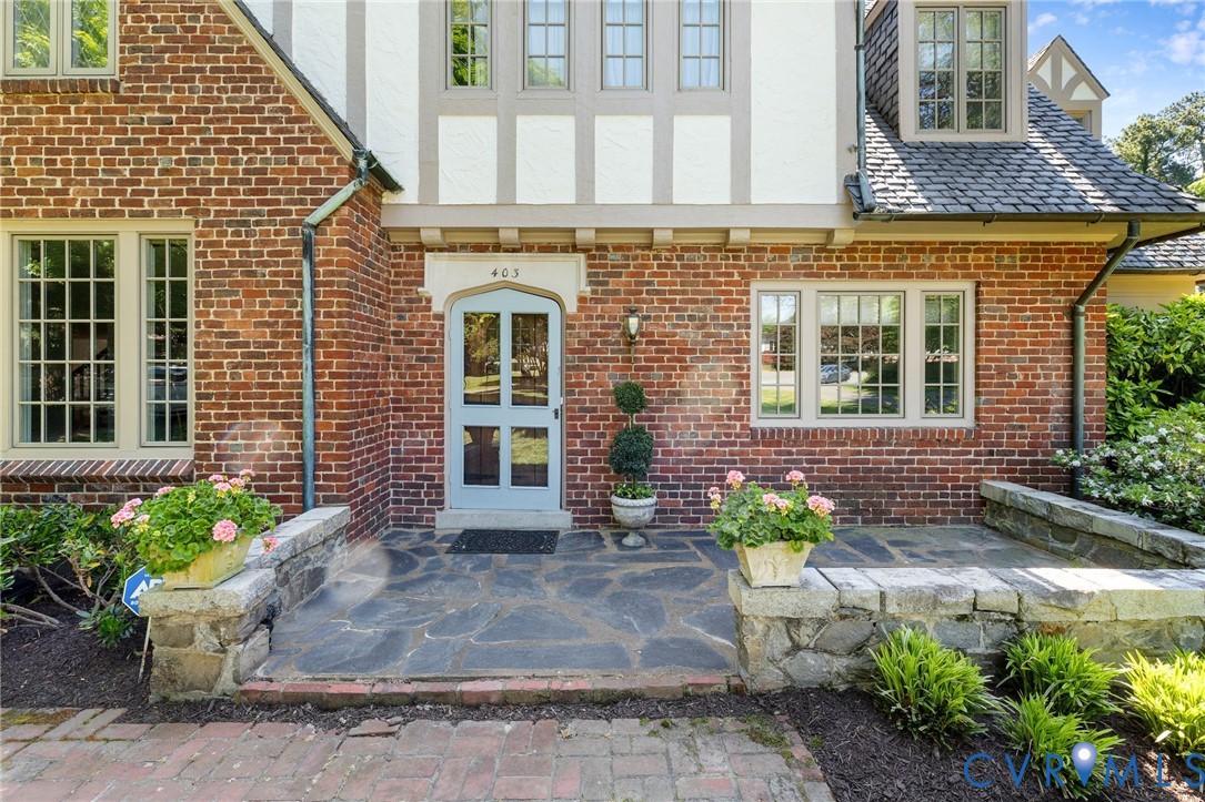 403 Harlan Circle