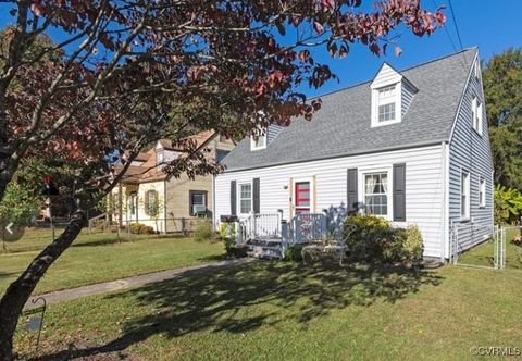 A home in Colonial Heights