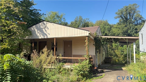 Tiny photo for 708 4th Street, Martinsville, VA 24112 (MLS # 2626323)