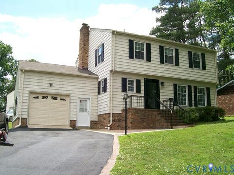 Photo of 111 Lakeside Drive, Colonial Heights, VA 23834 (MLS # 2622130)