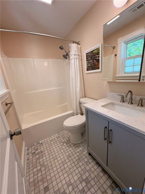 Tiny photo for 3212 Q Street, Richmond, VA 23223 (MLS # 2609457)