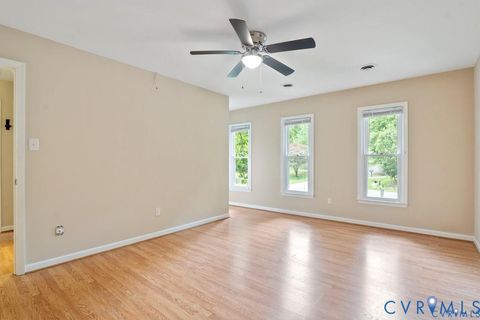 Tiny photo for 4001 London Road, Prince George, VA 23860 (MLS # 2606824)