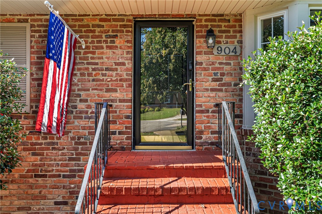 904 Turnbull Avenue