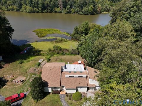 Photo of 7710 Lake Shore Drive, North Chesterfield, VA 23235 (MLS # 2609672)