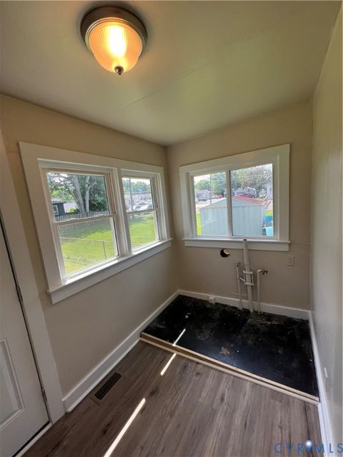 Tiny photo for 305 N 5th Avenue, Hopewell, VA 23860 (MLS # 2612852)