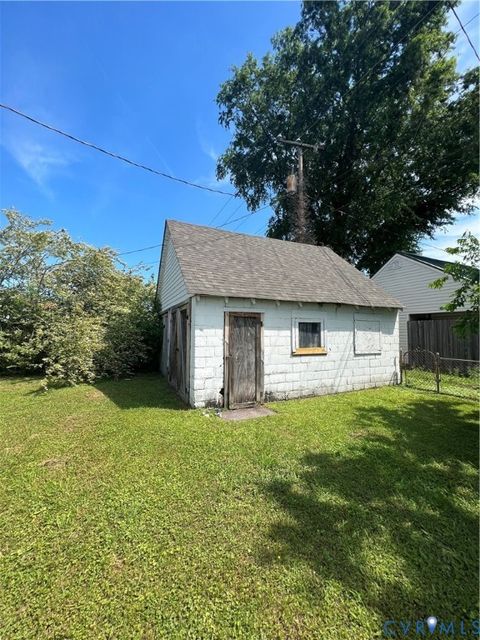 Tiny photo for 305 N 5th Avenue, Hopewell, VA 23860 (MLS # 2612852)