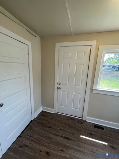 Tiny photo for 305 N 5th Avenue, Hopewell, VA 23860 (MLS # 2612852)
