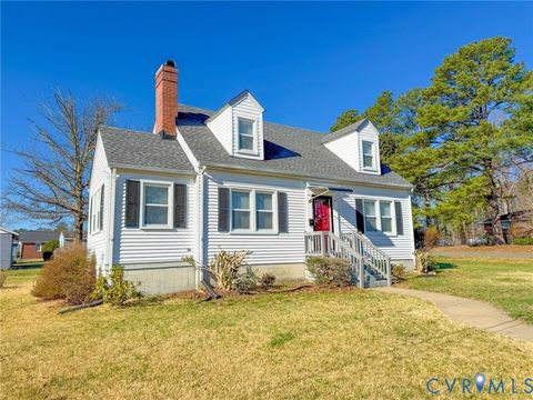 Tiny photo for 700 E Tennessee Avenue, Crewe, VA 23930 (MLS # 2605888)