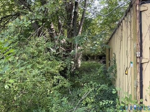 Tiny photo for 613 E Cameron Street, Petersburg, VA 23803 (MLS # 2526749)