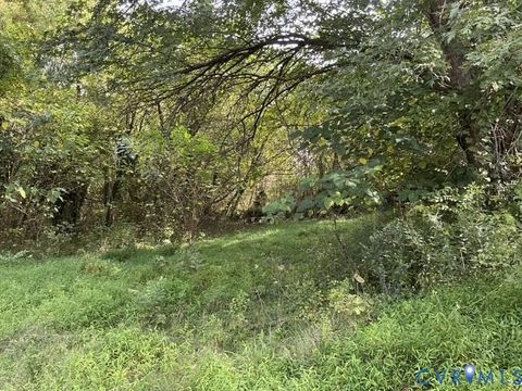 Tiny photo for 613 E Cameron Street, Petersburg, VA 23803 (MLS # 2526749)