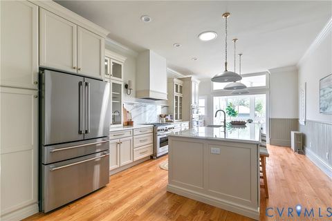 Tiny photo for 210 N 32nd Street, Richmond, VA 23223 (MLS # 2608720)