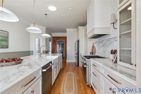 Tiny photo for 210 N 32nd Street, Richmond, VA 23223 (MLS # 2608720)