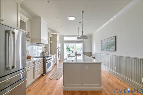 Tiny photo for 210 N 32nd Street, Richmond, VA 23223 (MLS # 2608720)