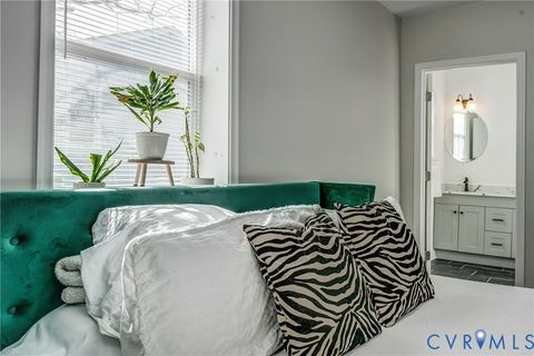 Tiny photo for 2014 Fairmount Avenue, Richmond, VA 23223 (MLS # 2612888)