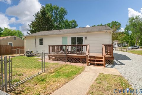 Tiny photo for 8707 Huntingcreek Circle, North Chesterfield, VA 23237 (MLS # 2602182)