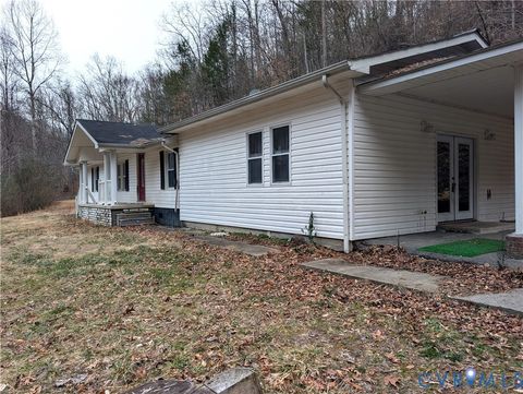 Photo of 1149 Woodcrest Road, Hurley, VA 24620 (MLS # 2602324)