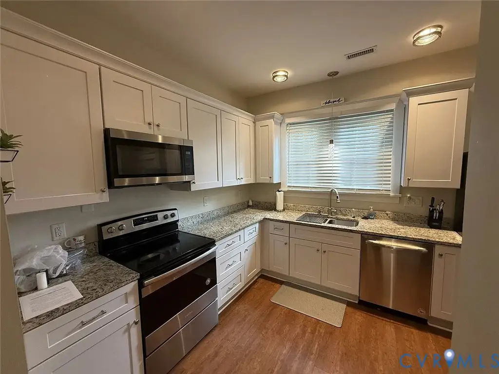 117 E 33rd Street