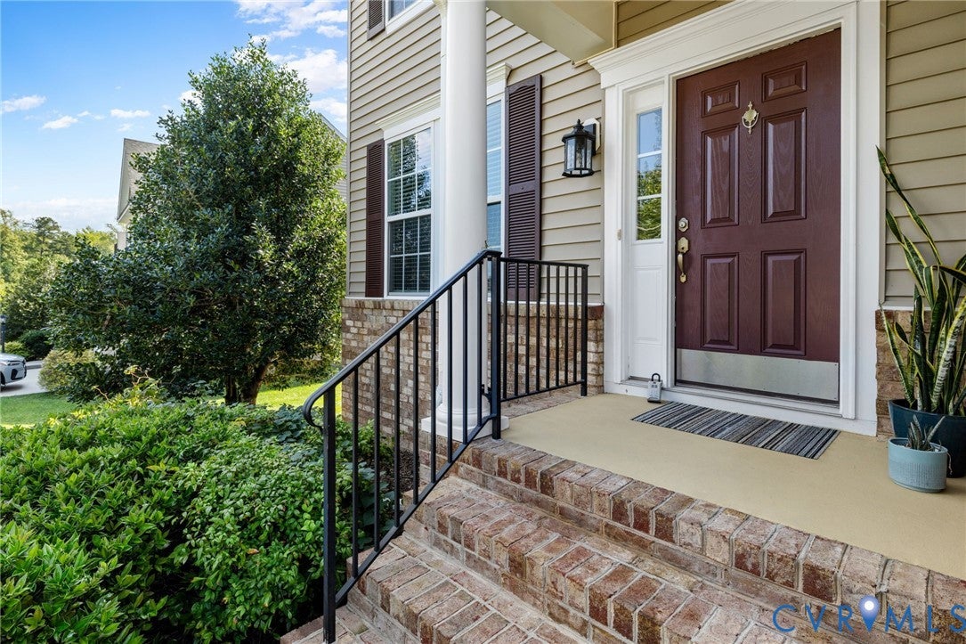 6919 Bears Breech Drive