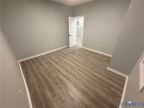 Tiny photo for 910 Rome Street, Petersburg, VA 23803 (MLS # 2610706)
