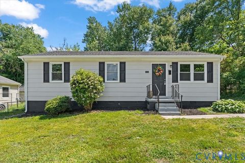 Photo of 1530 Stark Street, Petersburg, VA 23803 (MLS # 2612645)