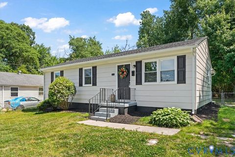 Tiny photo for 1530 Stark Street, Petersburg, VA 23803 (MLS # 2612645)