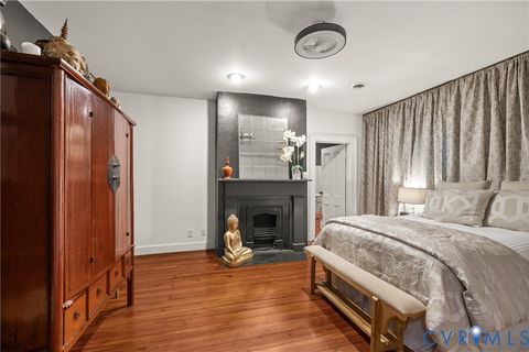 Tiny photo for 416 W Washington Street, Petersburg, VA 23803 (MLS # 2620132)