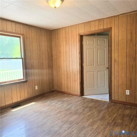 Tiny photo for 1529 1st Street, Victoria, VA 23974 (MLS # 2618243)