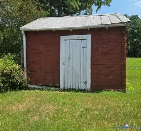 Tiny photo for 1529 1st Street, Victoria, VA 23974 (MLS # 2618243)