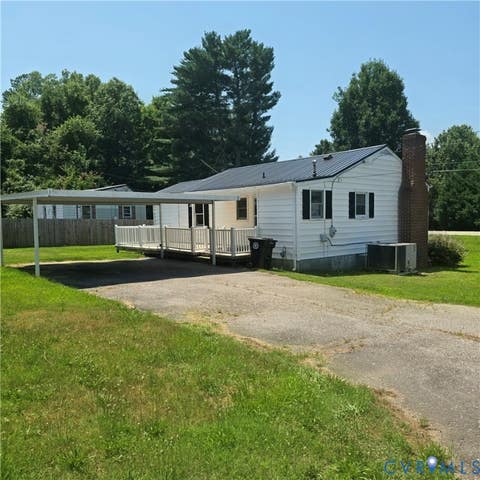 Tiny photo for 1529 1st Street, Victoria, VA 23974 (MLS # 2618243)