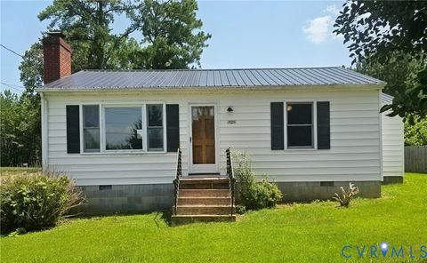 Tiny photo for 1529 1st Street, Victoria, VA 23974 (MLS # 2618243)