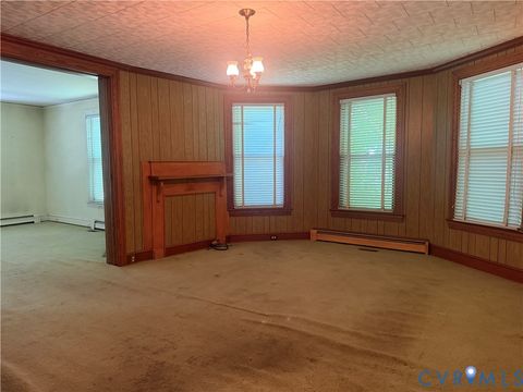 Tiny photo for 1410 10th Street, Victoria, VA 23974 (MLS # 2612975)