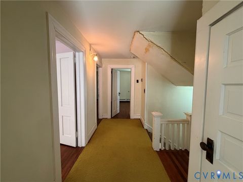Tiny photo for 1410 10th Street, Victoria, VA 23974 (MLS # 2612975)