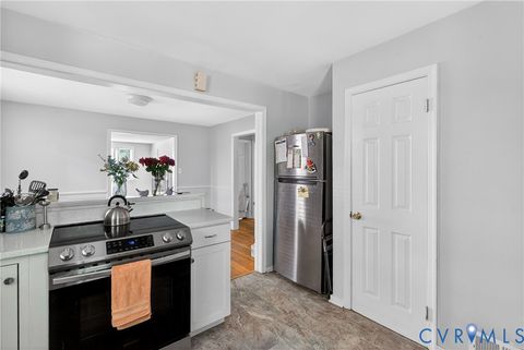 Tiny photo for 3228 Hanover Avenue, Richmond, VA 23221 (MLS # 2611044)