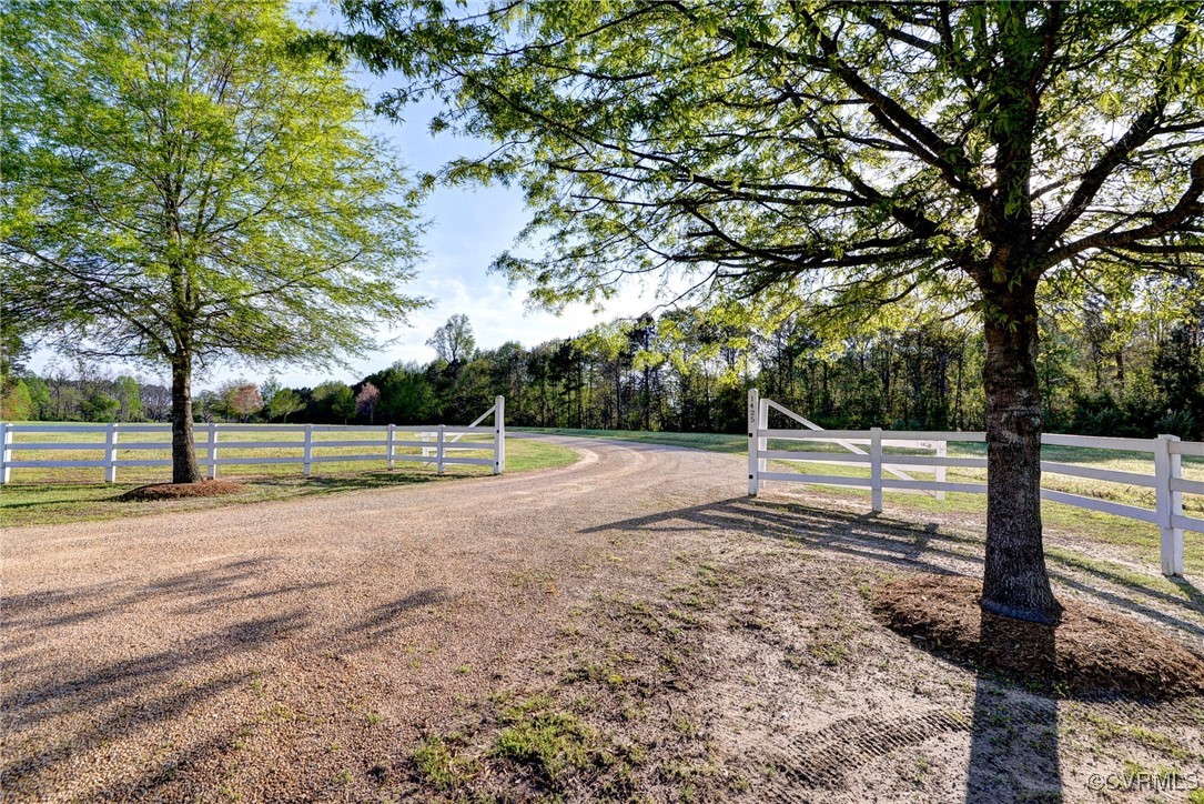 1425 Twiggs Ferry Road