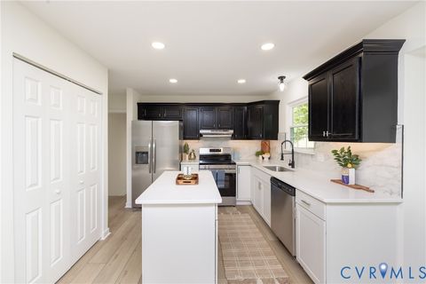 Tiny photo for 3205 Purvis Rd, Fairfield, VA 23225 (MLS # 2610778)